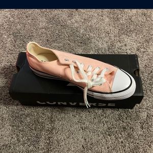 Converse shoes light pink